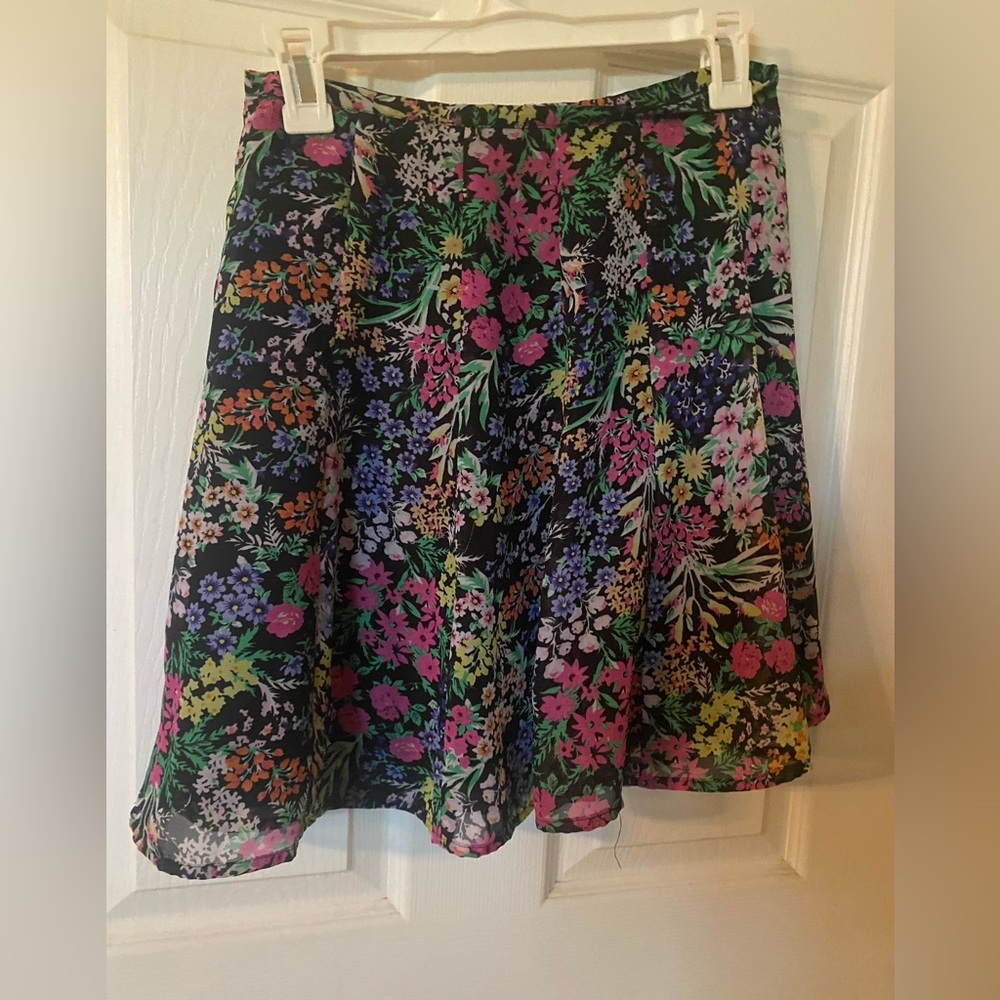 Flowered skirt small